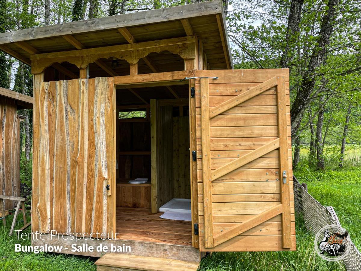Parc Animalier Du Herisson Villa Doucier Exteriör bild
